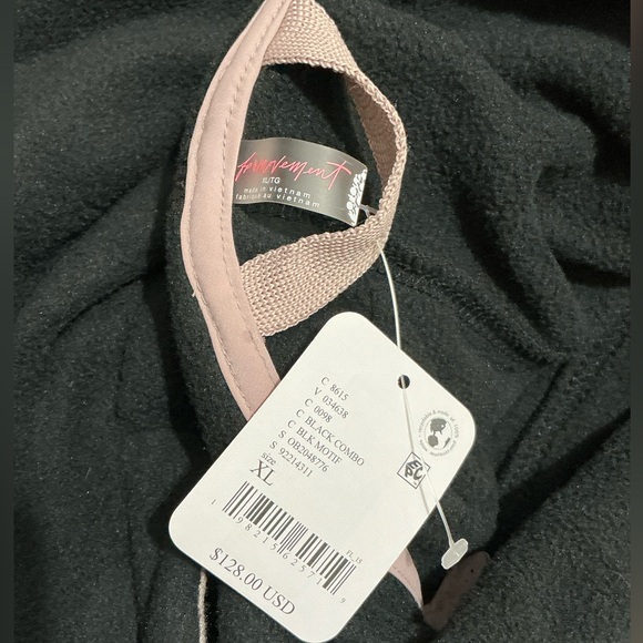 FREE PEOPLE FP Movement Snow Day Hoodie Black $128 Retail NWT - Picture 5 of 15
